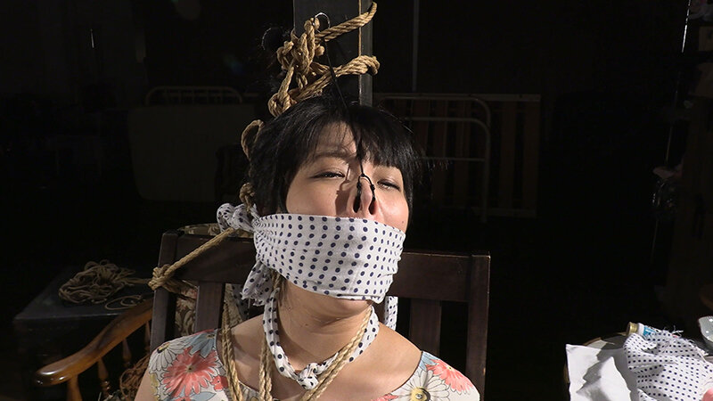 むっちりした美女を縛って縛って縛って鼻フックｗｗｗ　縄の淫花 みひな