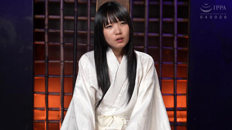 可愛い女優が縛られて吊られる・・・これが本当のエロかわいいだよな？　縛る 日泉舞香