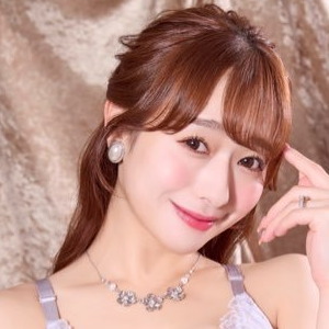 白石茉莉奈