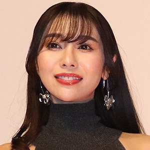 上羽絢