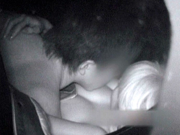 カーセックスして言うrところを盗撮したったｗｗｗ