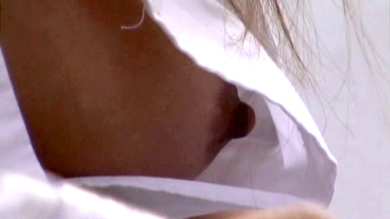 服の隙間から見える胸に興奮しかしないですよねｗｗｗ