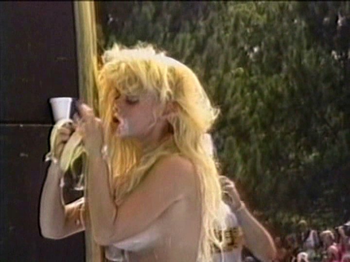 僕が大好きな白人女性達のエロい姿を撮影したからご覧下さいｗｗｗ